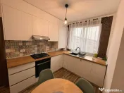 Apartament 2 camere semidecomandat zona Razoare 
