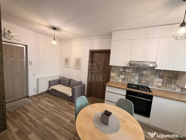 Inchiriere Apartament 2 camere semidecomandat, 43 mp,Razoare