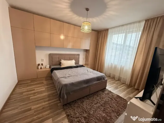 Inchiriere Apartament 2 camere semidecomandat, 43 mp,Razoare