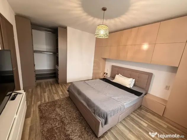 Inchiriere Apartament 2 camere semidecomandat, 43 mp,Razoare