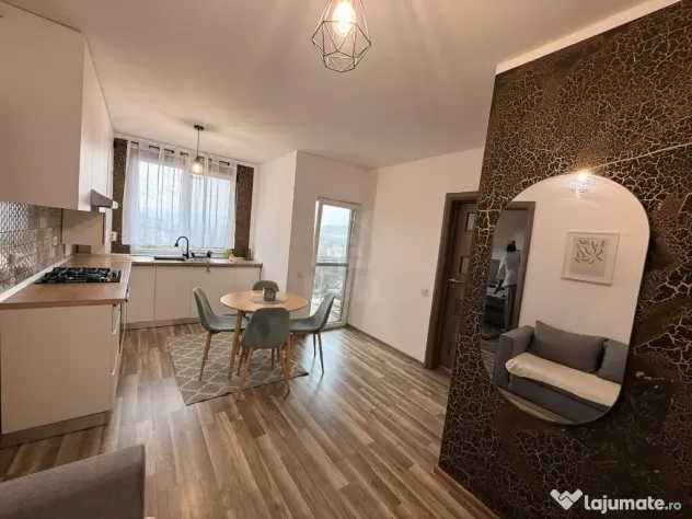 Inchiriere Apartament 2 camere semidecomandat, 43 mp,Razoare