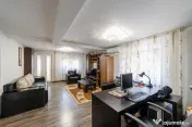 Casă cu teren de 634 mp și beci | Calea Câmpulung, Piteș 