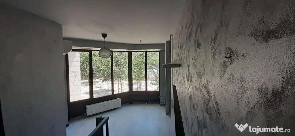 Spațiu comercial, Bulevardul Decebal – vizibilitate excelentă și pozi