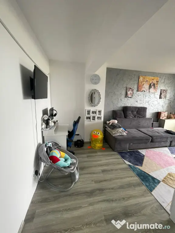 Vând apartament 2 camere