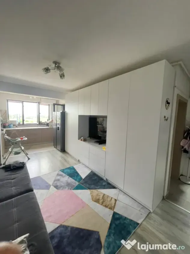 Vând apartament 2 camere