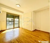 Apartament cu promenada la lac, parcare si boxa incluse