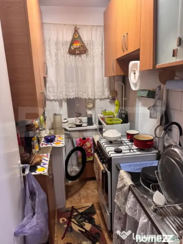 Apartament 2 camere, 34 mp, decomandat, zona George Enescu
