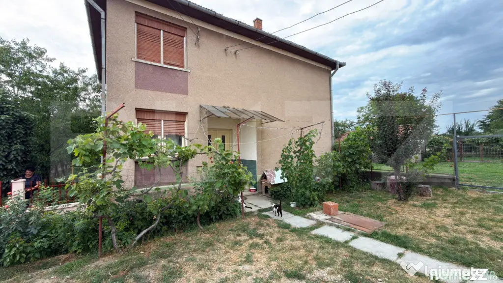 Casă P+1E, 180 mp, teren de 12 ari, anexă locuibilă și g - Satu Mare (Satu-Mare)