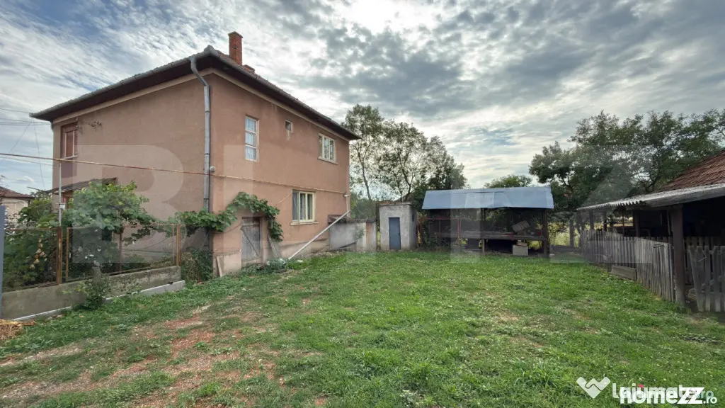 Casă P+1E, 180 mp, teren de 12 ari, anexă locuibilă și g - Satu Mare (Satu-Mare)