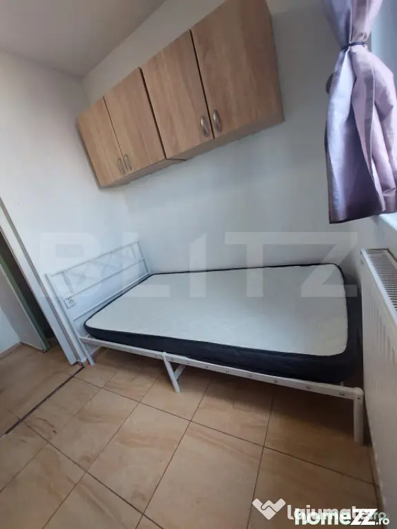 Garsoniera, renovata, cu baie , etaj 1 , Florilor