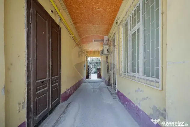 De vânzare apartament cu 1 cameră, str. Cuza Vodă, ult... - Oradea (Bihor)