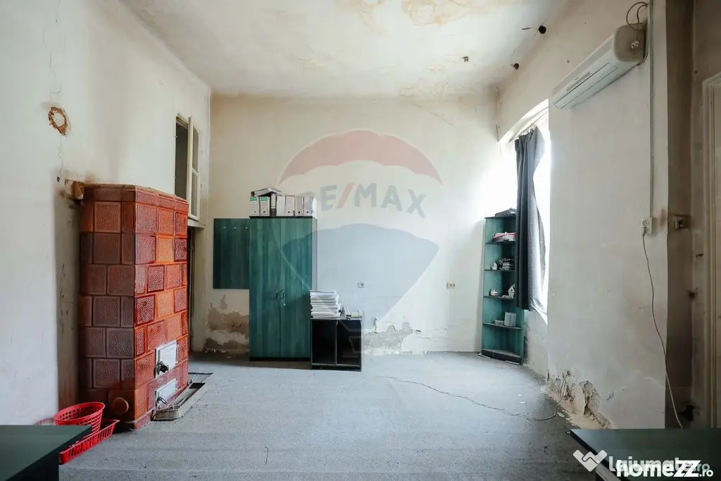 De vânzare apartament cu 1 cameră, str. Cuza Vodă, ult... - Oradea (Bihor)