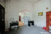 De vânzare apartament cu 1 cameră, str. Cuza Vodă, ult...