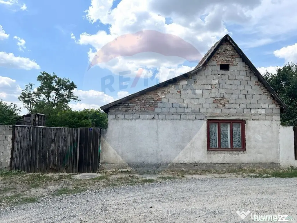 Casă în Pecica cu teren 410 mp | Ideală pentru investi... - Pecica (Arad)