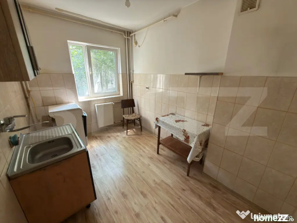 Apartament 2 camere, 51 mp, zona Vest - Ploiesti (Prahova)