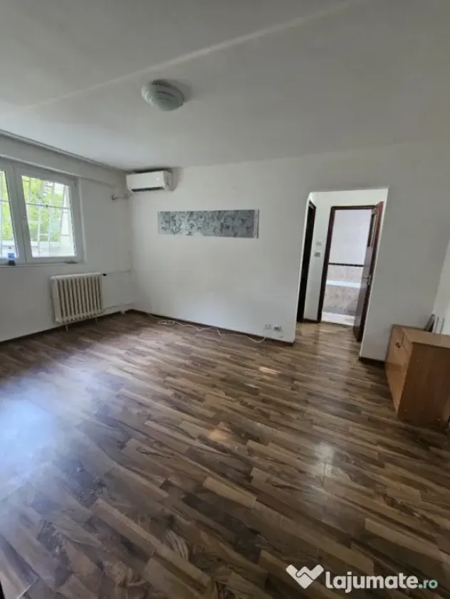 Direct proprietar închiriez apartament
