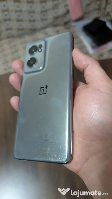 Telefon OnePlus Nord 2 5G – Ca nou, foarte bine întreținut