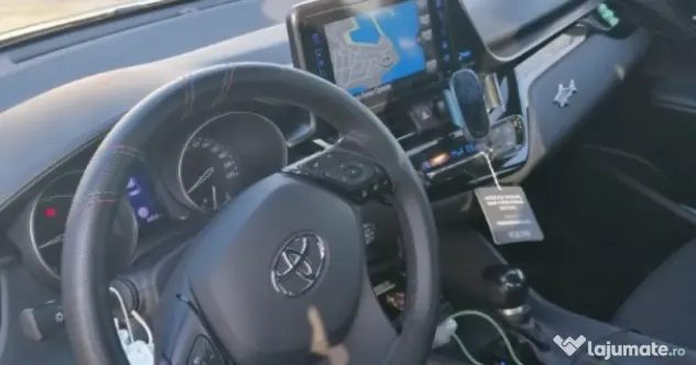 Toyota C-hr hibrid automata