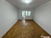 Apartament 2 camere, 58 mp, etaj 3 cu acoperis, zona Scoala