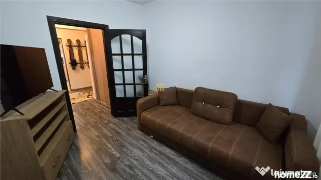 APARTAMENT 3 CAMERE DE V#194;NZARE #206;N SUCEAVA | PARTER #