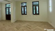 Apartamen l 3 Camere cu posibilitatea de a fi transformat...