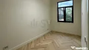 Apartamen l 3 Camere cu posibilitatea de a fi transformat... 