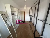 Apartament 3 camere zona Piata Civica