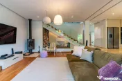 Vilă individuală complet renovată în 2026 | 5 camere ... 