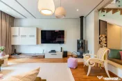 Vilă individuală complet renovată în 2026 | 5 camere ... 