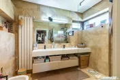 Vilă individuală complet renovată în 2026 | 5 camere ...