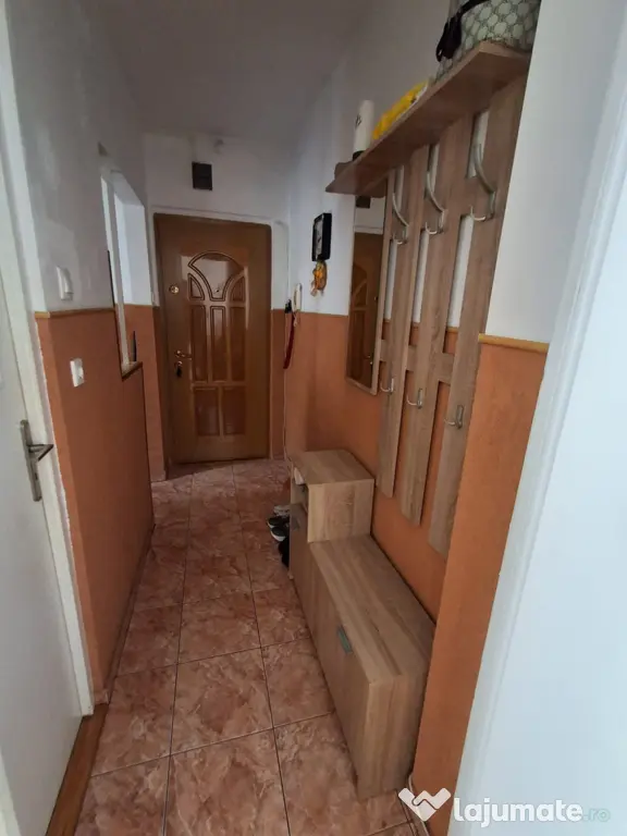 Proprietar vând apartament 2 camere – Zona Luptei