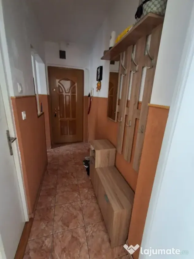 Proprietar vând apartament 2 camere – Zona Luptei