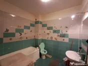 Apartament 2 camere str.Eroilor, parcare privata Floresti