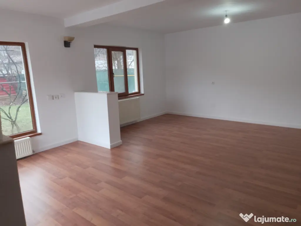 Vila Noua Centrala Gaz Bicaz la Asfalt,aproape de Oraș,pitoresc!