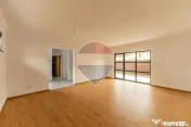 Casă nouă 4 camere, P+1, zona centrală 