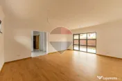 Casă nouă 4 camere, P+1, zona centrală 
