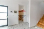 Casă nouă 4 camere, P+1, zona centrală 