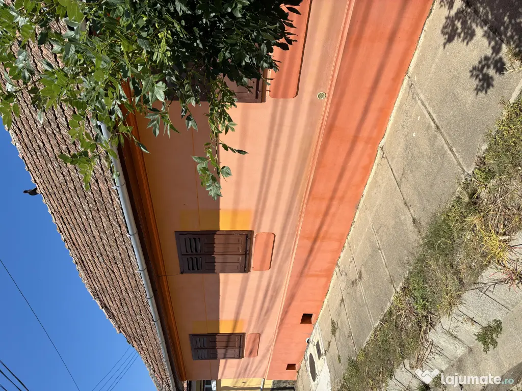Casa de vanzare + teren 1.080 mp Miercurea Sibiului