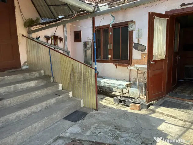 Casa de vanzare + teren 1.080 mp Miercurea Sibiului