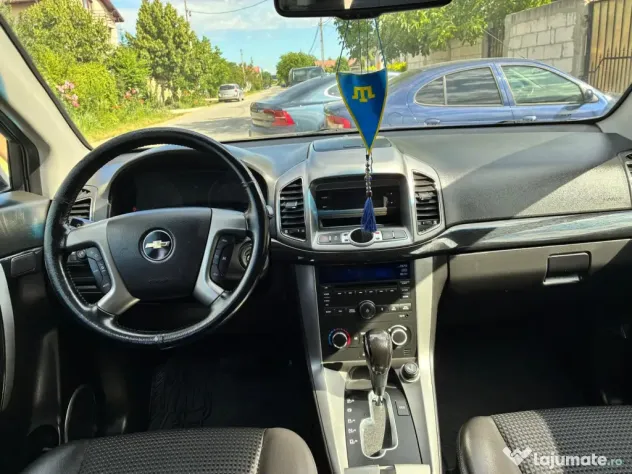 Chevrolet Captiva Cumparata de noua din 2013 din Romania, tetiere DVD, ITP 2027