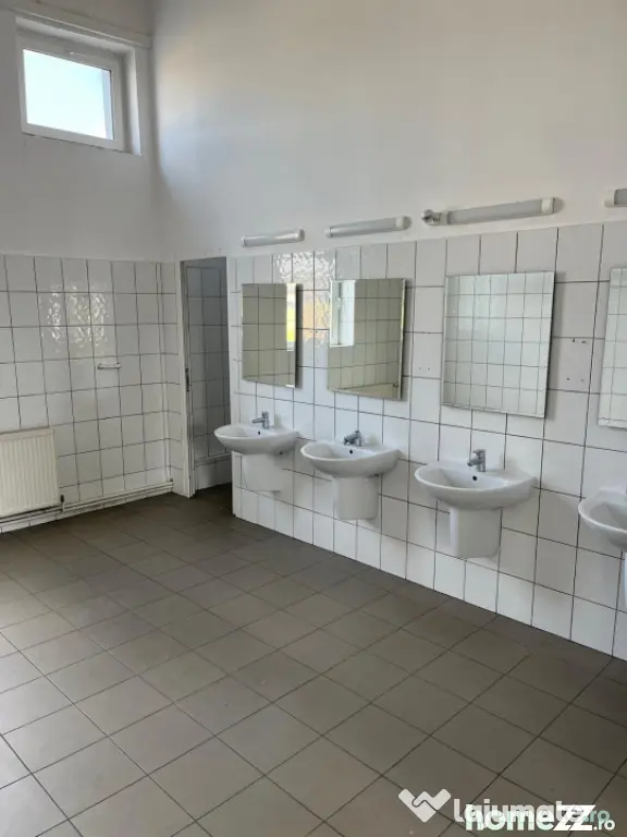 Spatiu industrial 3 camere zona Central Cisnadie - Cisnadie (Sibiu)