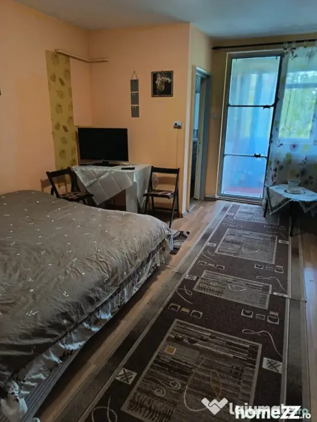 Garsoniera Pietatii Hipodrom, etaj 3/4, mobilat utilata. - Braila (Braila)