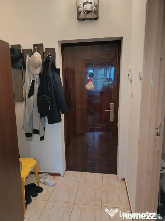 Garsoniera Pietatii Hipodrom, etaj 3/4, mobilat utilata. - Braila (Braila)