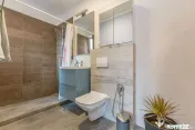 Casa semimobilata semiutilata modern cartier Izvor Tarlun... 