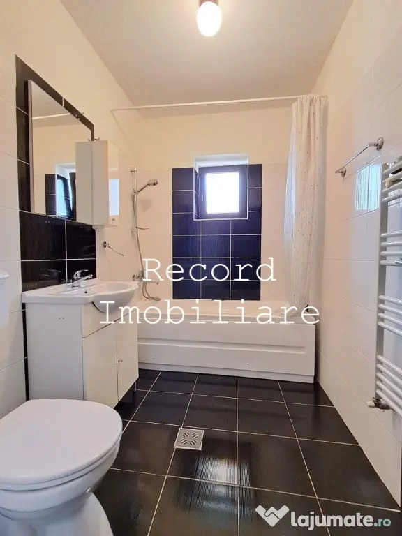 Apartament decomandat 2 camere 54 mp, parcare privata Floresti