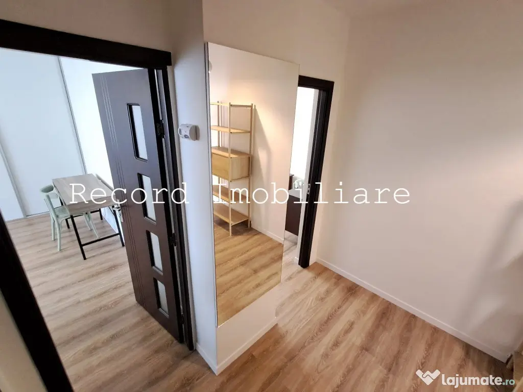 Apartament decomandat 2 camere 54 mp, parcare privata Floresti