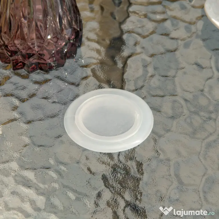 Outsunny Masă de Grădină Rotundă 80 cm cu Orificiu pentru Umbrelă, Masă de Cafea pentru Exterior cu Blat din Sticlă Temperată, Cadru Metalic, pentru Terasă, Balcon, Negru | Aosom Romania