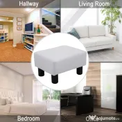 Taburet dreptunghiular HOMCOM captusit si imbracat in piele artificiala alba 