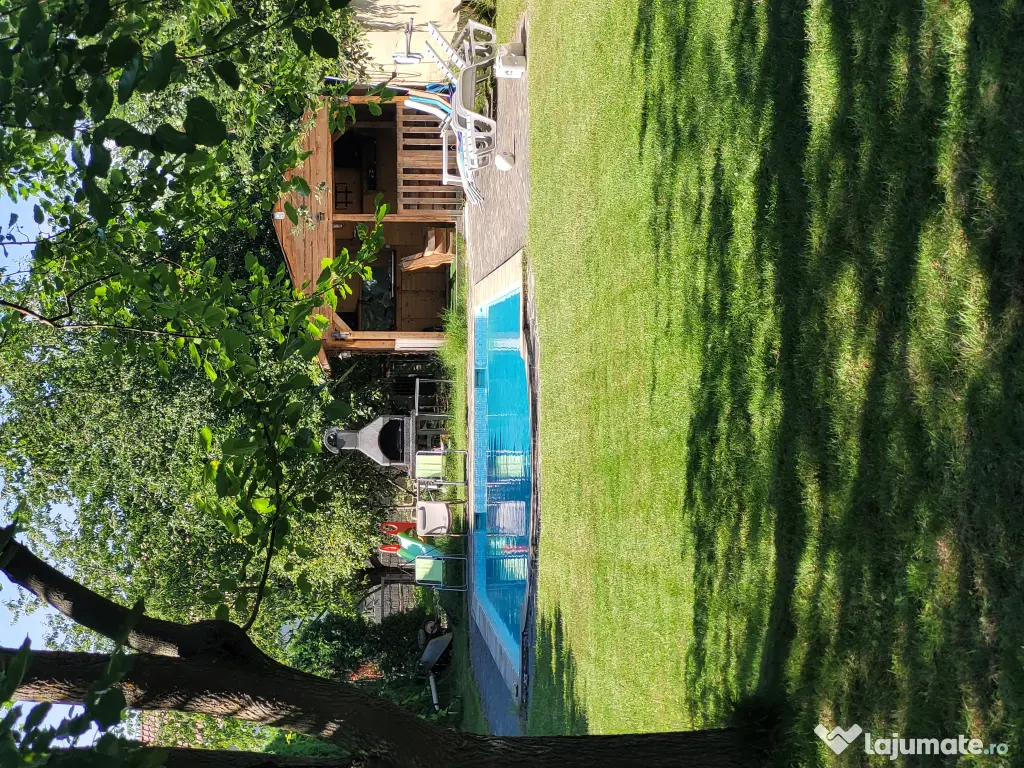 Casa P+M 5 camere,piscina, str Vrancei B Mare teren 1100 mp sau schimb cu apart.
