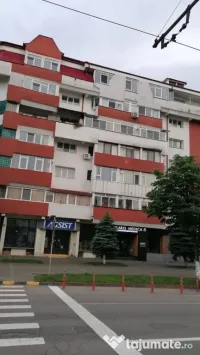 Proprietar-Vând apartament cu două camere